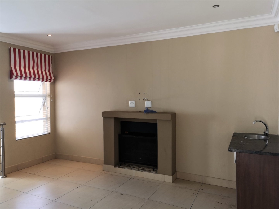 4 Bedroom Property for Sale in Lilyvale S H Free State